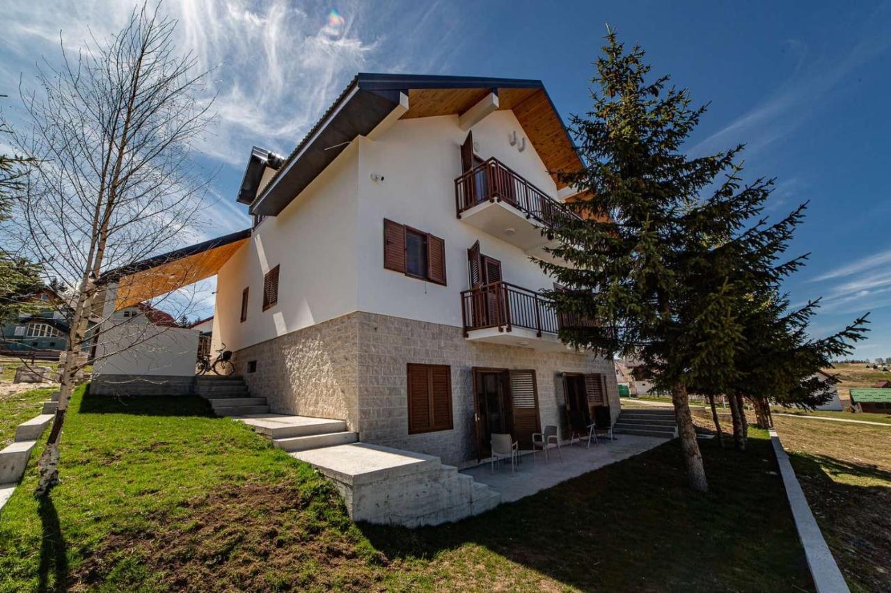 Turisticki Apartmani “Kraljeva Stolica” Žabljak Exteriör bild