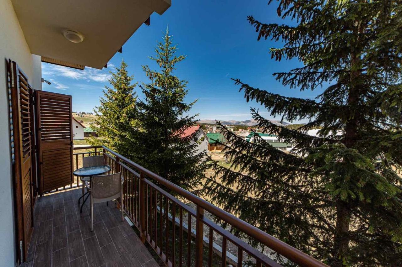 Turisticki Apartmani “Kraljeva Stolica” Žabljak Exteriör bild