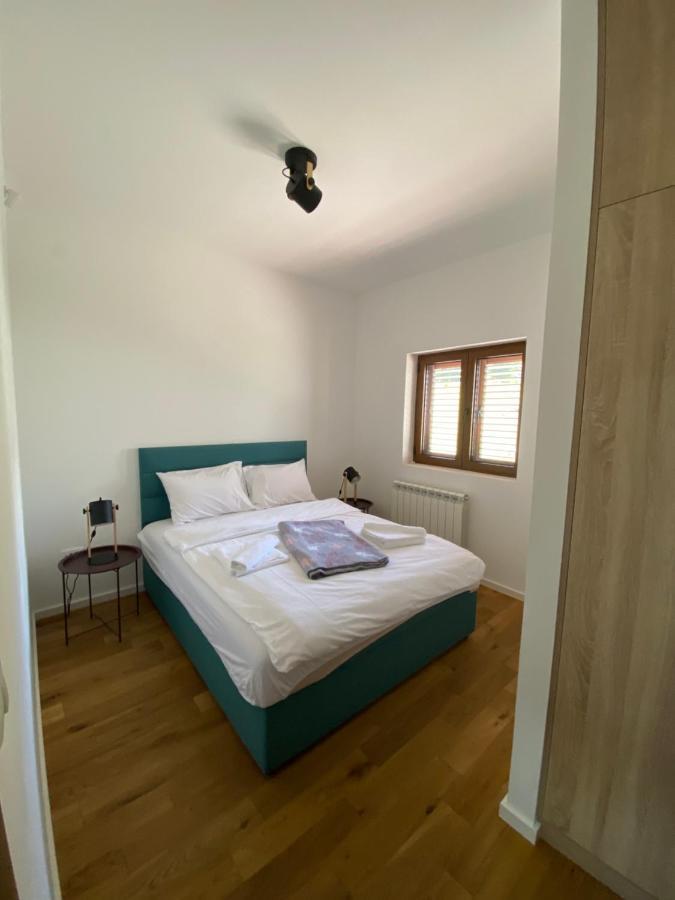 Turisticki Apartmani “Kraljeva Stolica” Žabljak Exteriör bild