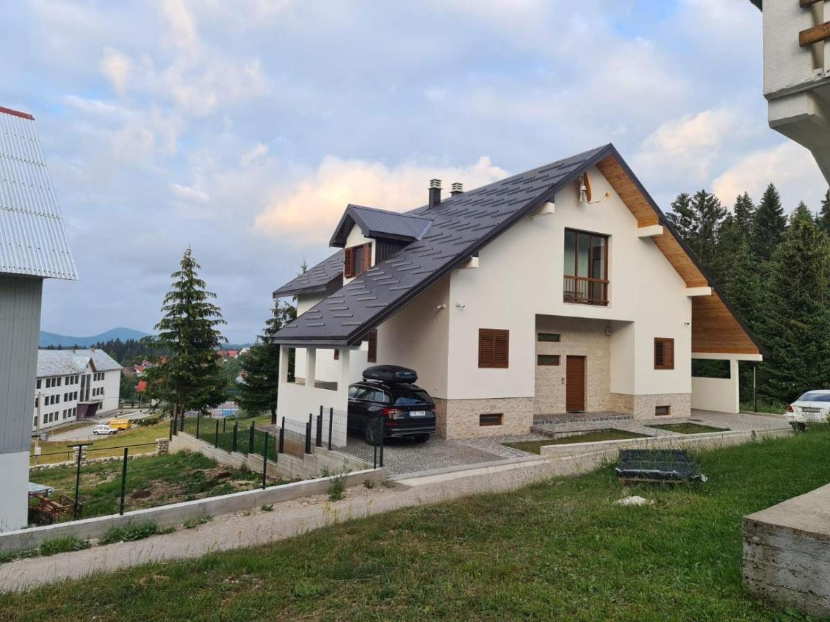 Turisticki Apartmani “Kraljeva Stolica” Žabljak Exteriör bild