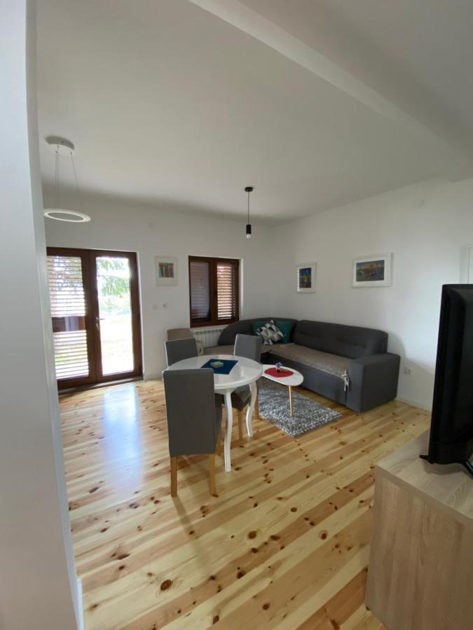 Turisticki Apartmani “Kraljeva Stolica” Žabljak Exteriör bild