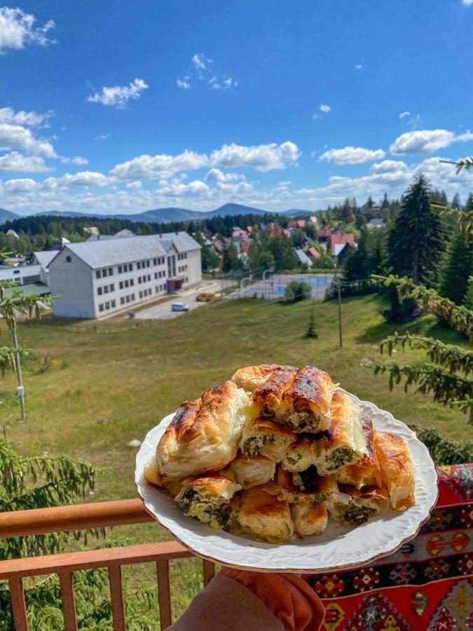 Turisticki Apartmani “Kraljeva Stolica” Žabljak Exteriör bild